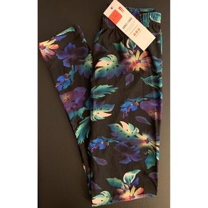 NWT - Super Soft Kids Leggings - Agnes & Dora